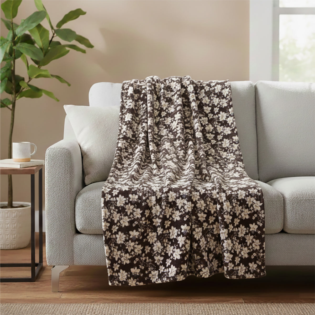 Livmore Printed Flannel Cozy Throw Blanket (150x224cm) - Maroon Flower V32515135 0
