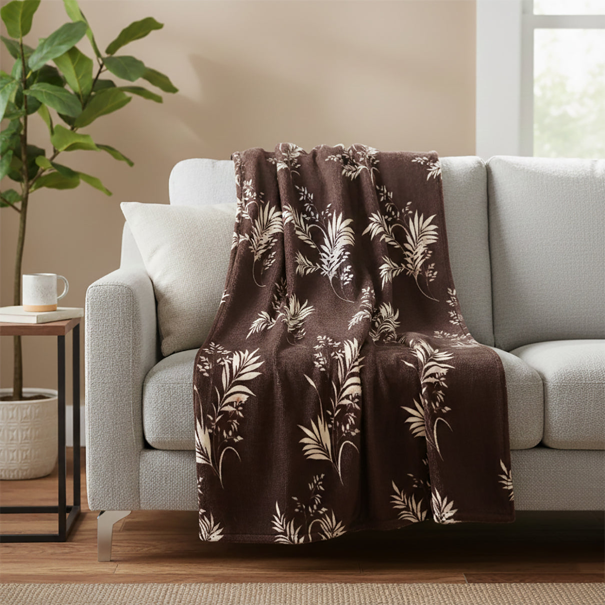 Nature-Inspired Leaf &amp; Floral Motif Printed Flannel Blanket (200 x 150cm) - Chocolate Brown &amp; Beige V32528148 0