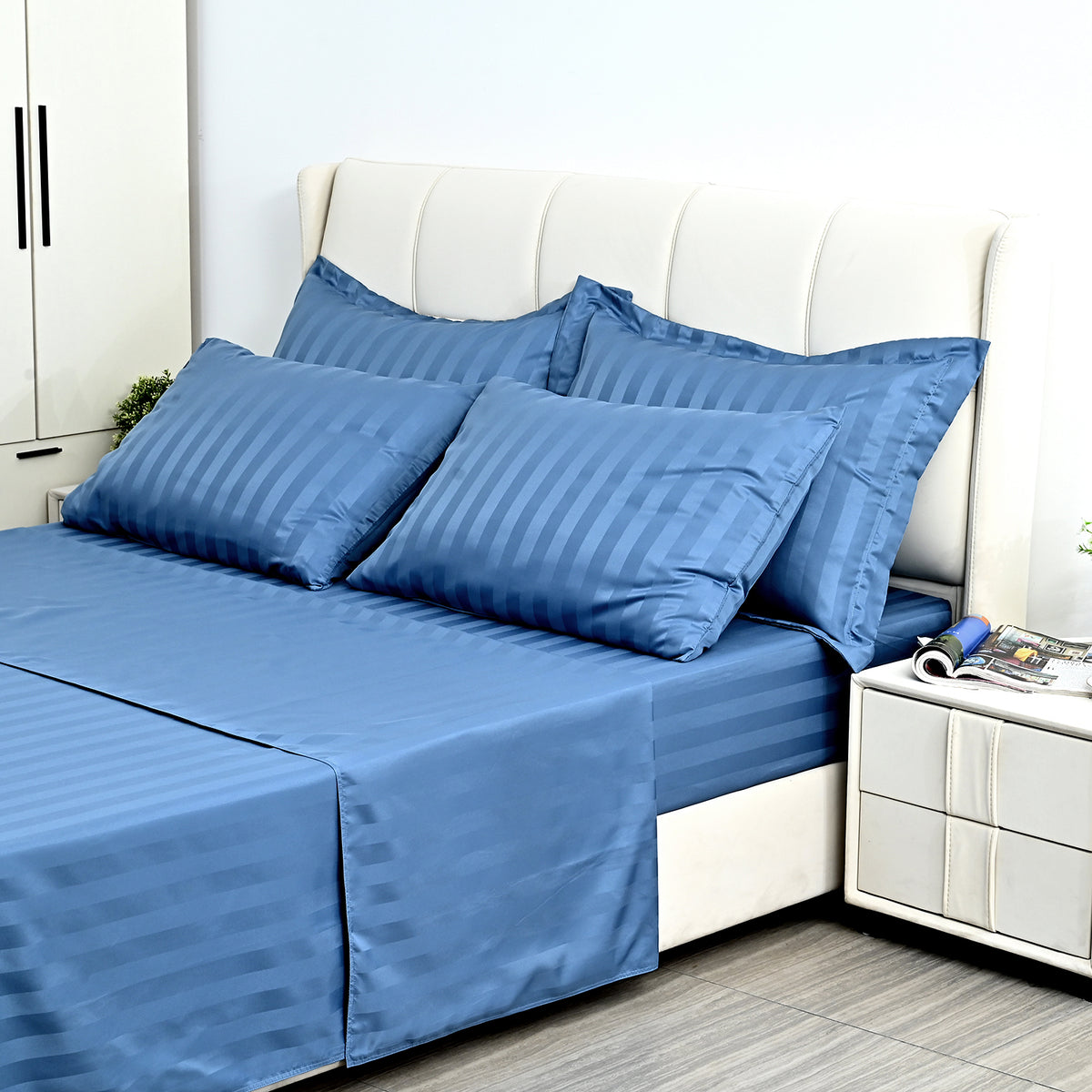 LIVMORE 6-Piece Luxury Hotel-Style Striped Bedding Sheet Set - Inc. Duvet Cover, Fitted Sheet, 2 Housewife Pillowcases &amp; 2 Oxford Pillowcases (225 x 220 cm, King) - Blue V32518782 0