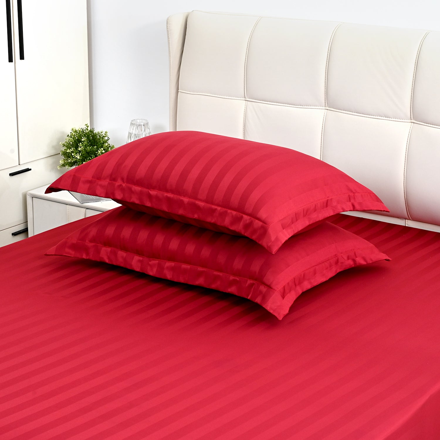 LIVMORE 6-Piece Luxury Hotel-Style Striped Bedding Sheet Set - Inc. Duvet Cover, Fitted Sheet, 2 Housewife Pillowcases &amp; 2 Oxford Pillowcases (200 x 200 cm, Double) - Burgundy V32524085 4