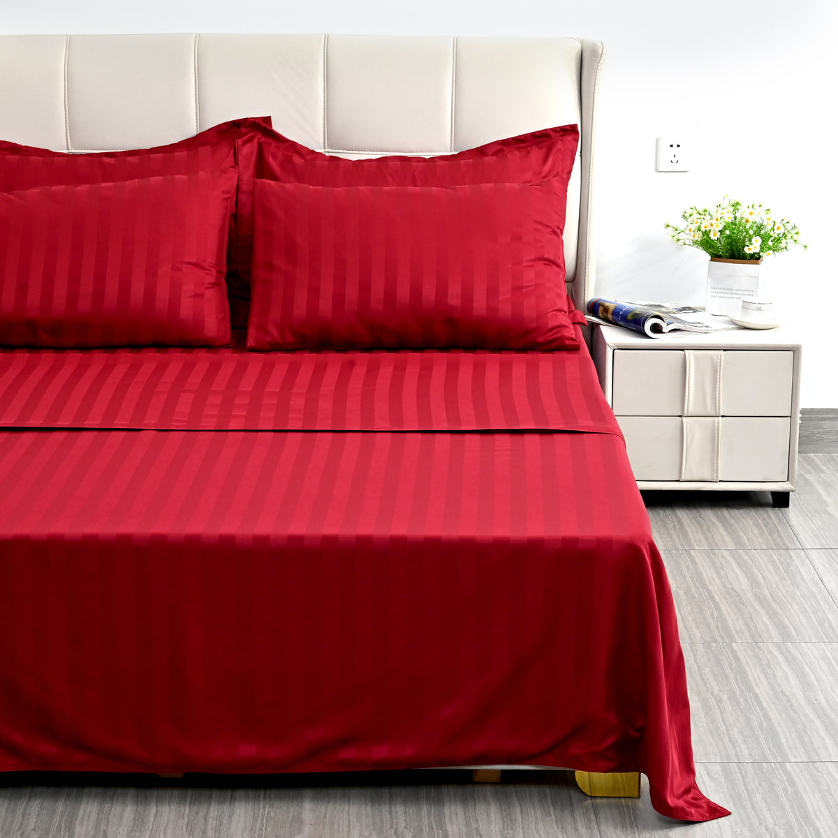 LIVMORE 6-Piece Luxury Hotel-Style Striped Bedding Sheet Set - Inc. Duvet Cover, Fitted Sheet, 2 Housewife Pillowcases &amp; 2 Oxford Pillowcases (225 x 220 cm, King) - Burgundy V32513235 2