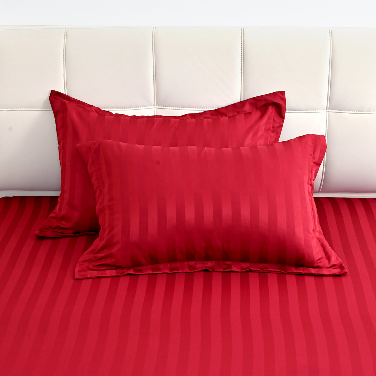 LIVMORE 6-Piece Luxury Hotel-Style Striped Bedding Sheet Set - Inc. Duvet Cover, Fitted Sheet, 2 Housewife Pillowcases &amp; 2 Oxford Pillowcases (225 x 220 cm, King) - Burgundy V32513235 3