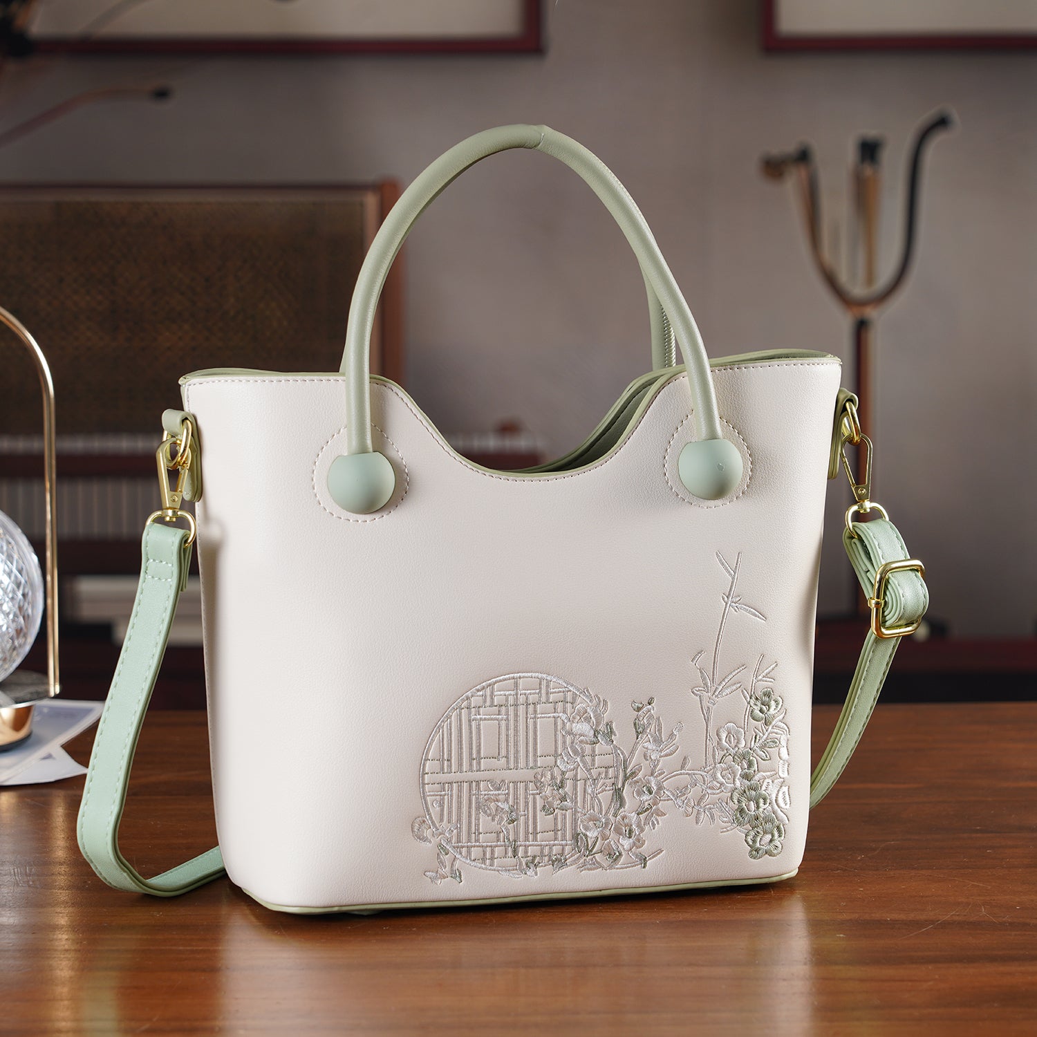 Designer Inspired Tote Handbag with Shoulder Strap - Green &amp; White 8439266 2
