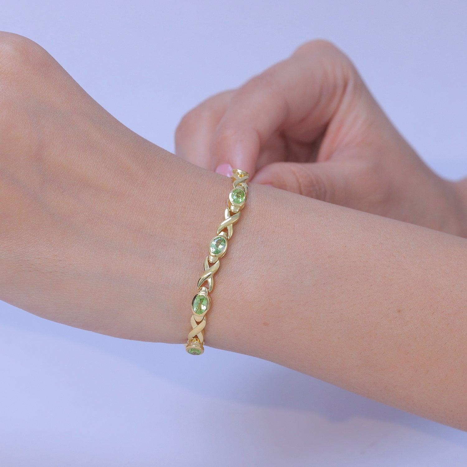 EverTrue - Natural Hebei Peridot Infinity Link Bracelet (Size - 7.5) with GB Lock Box in Yellow Gold Tone 5.40 Ct. V32529292 2