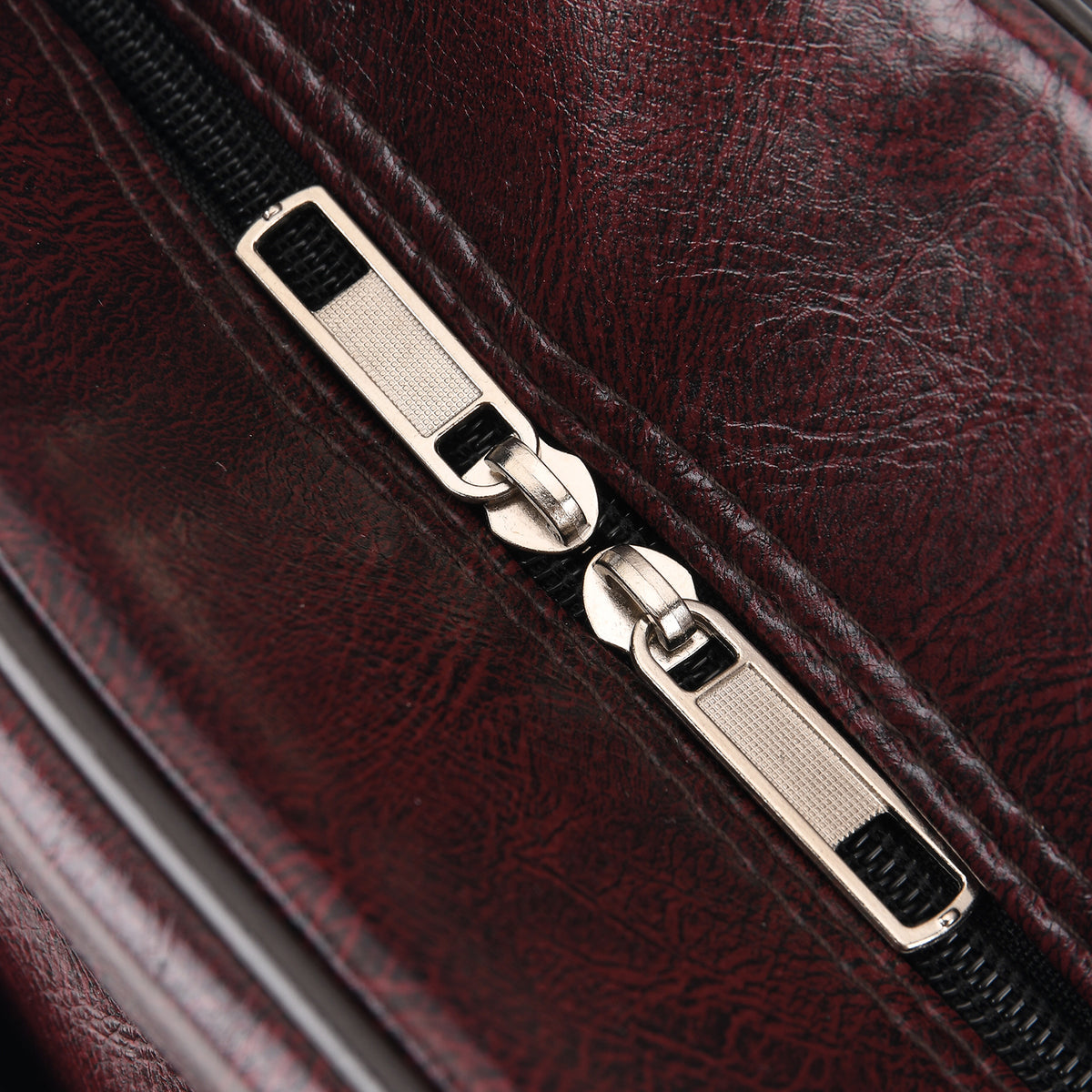 Quilted Weekender Travel Style Duffle Bag with Shoulder Strap - Burgundy V32516223 8