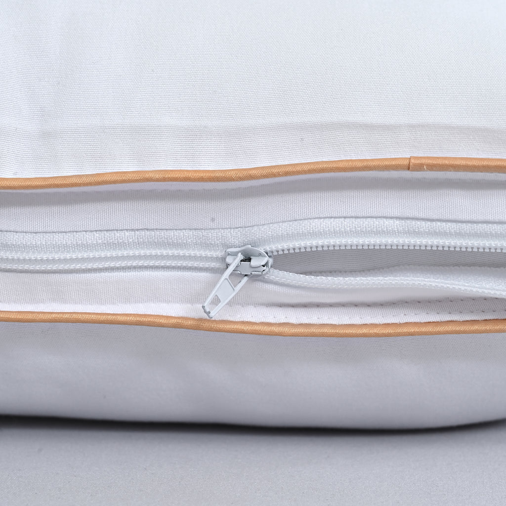 LIVMORE Patterned Pillow (Size 50x1 cm) - Gold_8483080_5