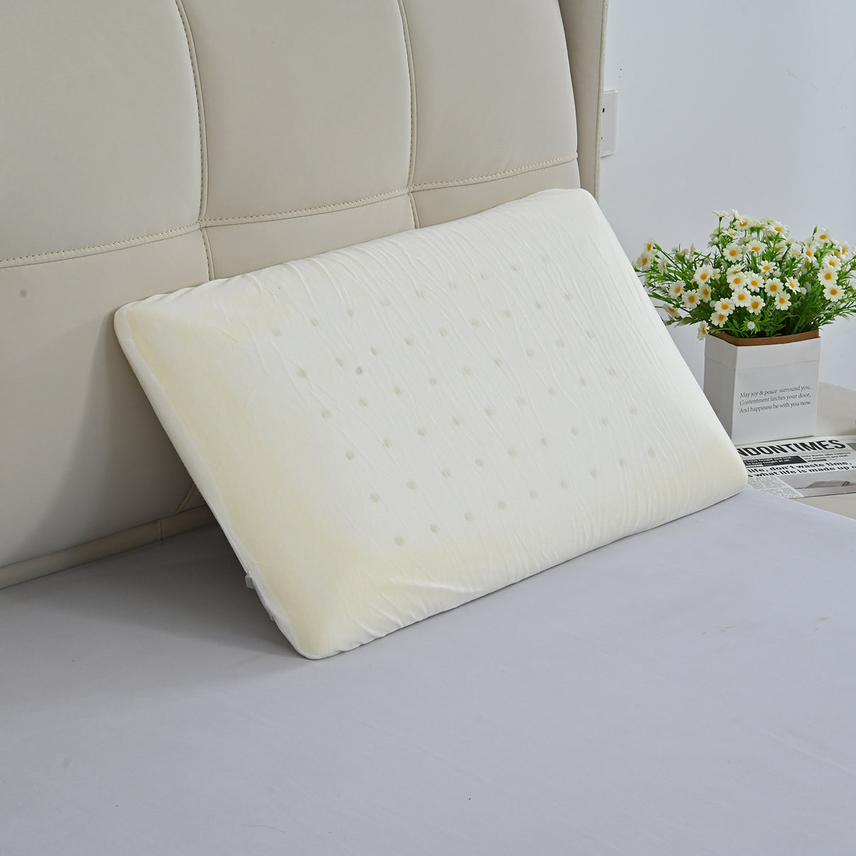 Memory Foam Aroma Lavender Infused Pillow - Breathable - Aroma Lasts 2-4 Months (Size 70x40x10 cm) - White V32528518 0