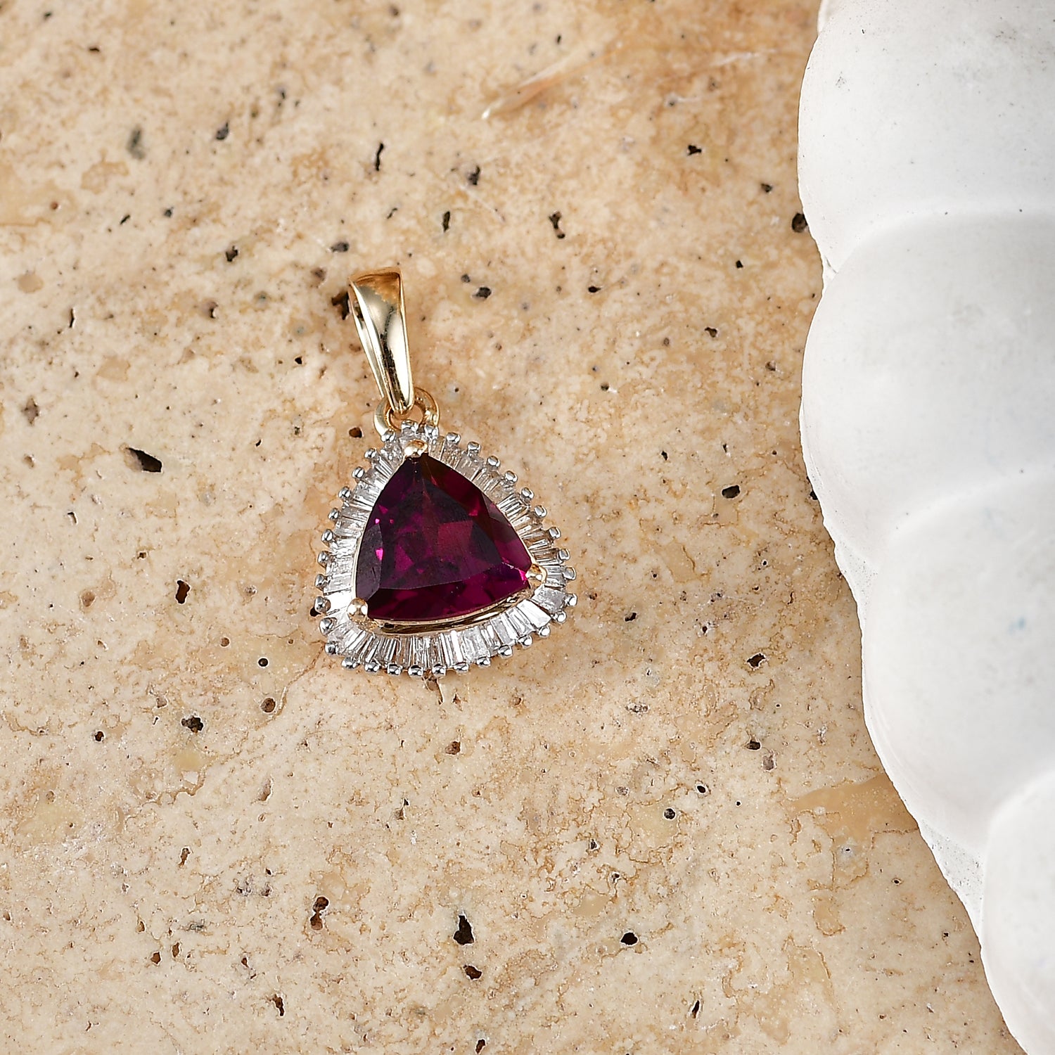 9K Yellow Gold AAA Natural Radiant Ember Garnet &amp; Natural White Diamond Trillion Cut Halo Pendant 2.30 Ct. 8500918 3