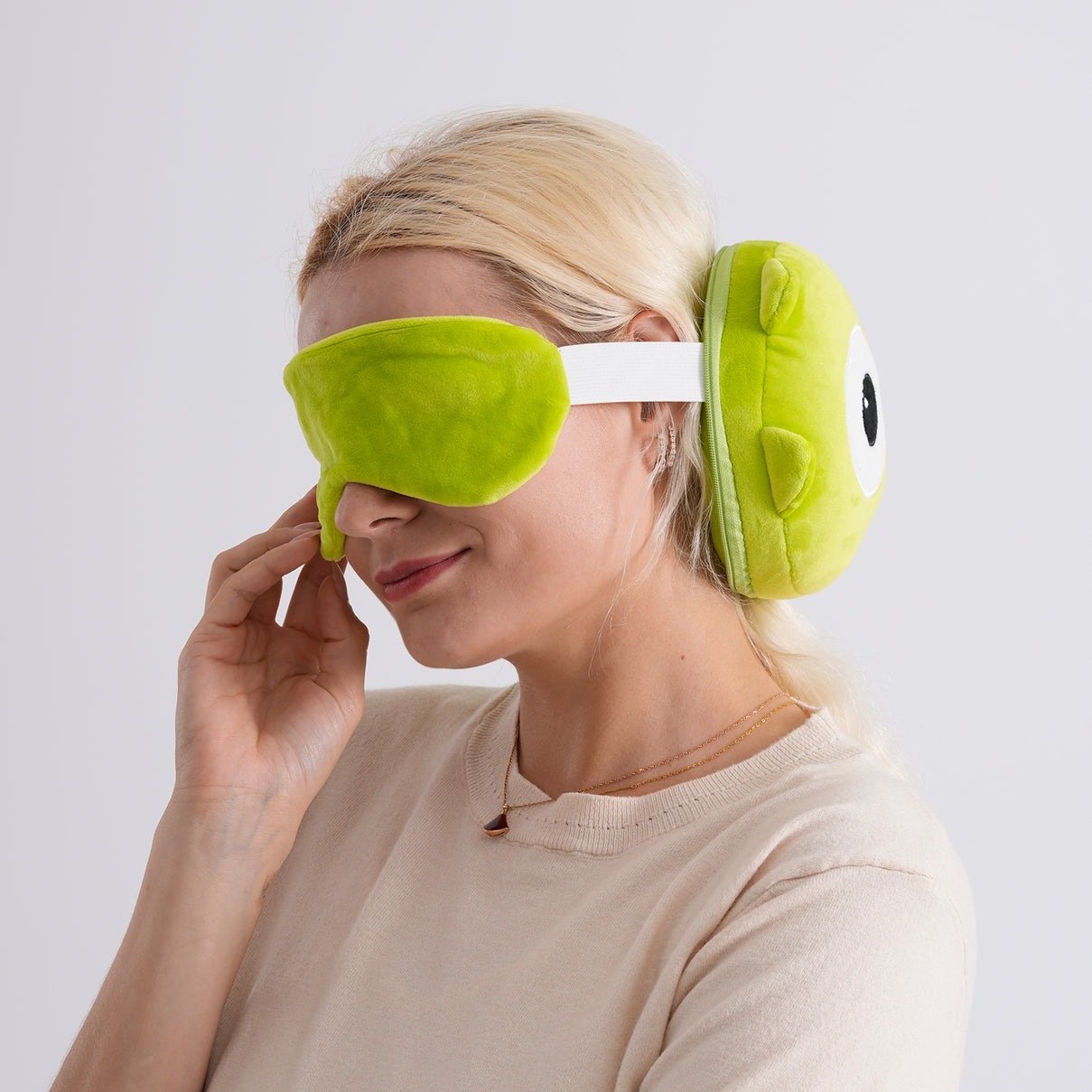 2-in-1 Bif-Eye Monster Pattern Eye Mask &amp; Neck Pillow Duo - Green 8500998 0