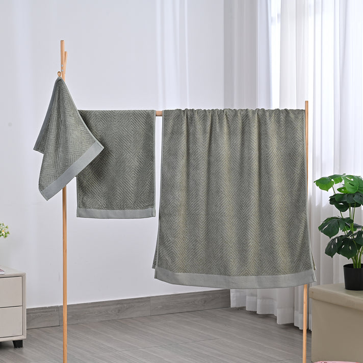 LIVMORE Set of 3 Bamboo Towels -  500GSM -INC: Face Towel 33x34 CM, Hand Towel 33x73 CM, Bath Sheet 70x140 CM - Green 8503653 2