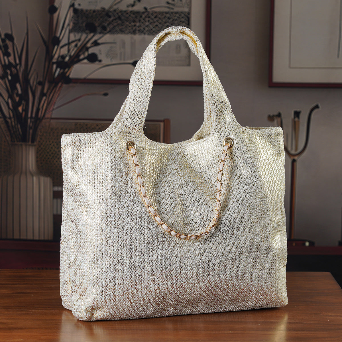 Elegant Shimmering Tote Bag with Chain Strap - Cream V32589640 2
