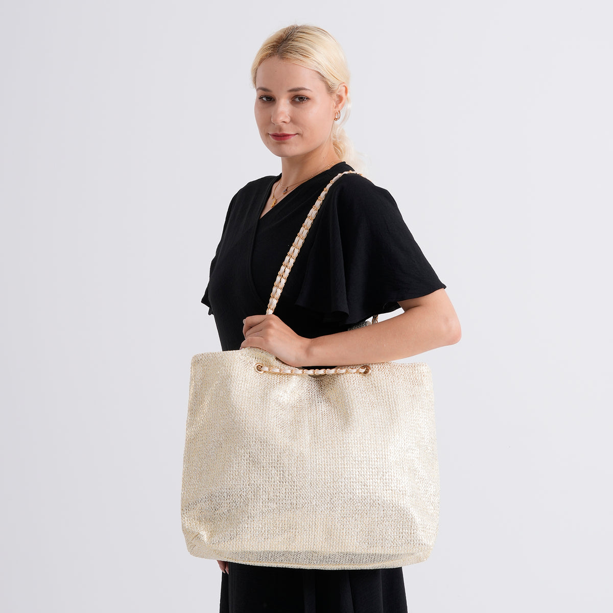 Elegant Shimmering Tote Bag with Chain Strap - Cream V32589640 3