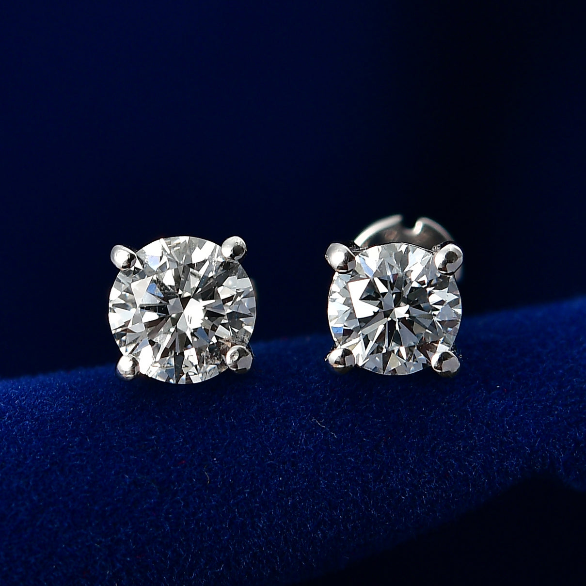 LUXURIANT 1 Ct. Lab Grown Diamond Solitaire Stud Earring with Screw Back in Rhodium Overlay Sterling Silver (SI-G-H) 8507938 3