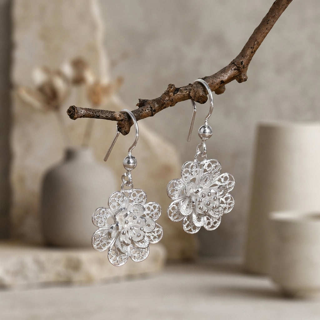 Royal Bali Collection - Sterling Silver Floral Earring with Hook_8514570_1