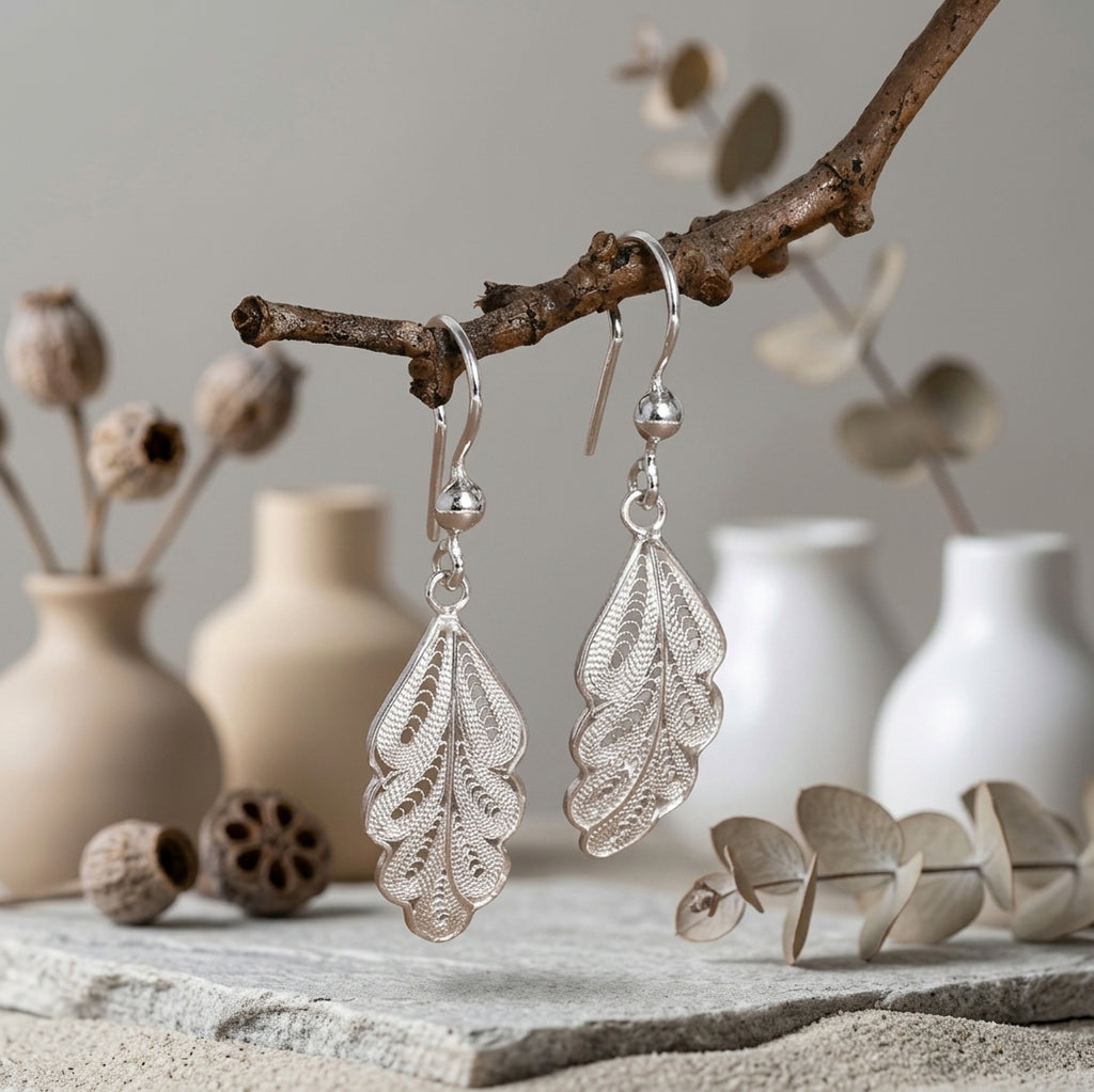 Royal Bali Collection - Sterling Silver Leaf Design Earring with Hook_8514571_1