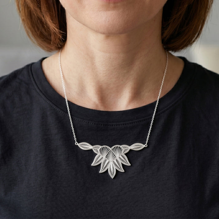 Royal Bali Collection - Sterling Silver Leaf Cluster Necklace (Size - 18+2 Ext) 8514660 2