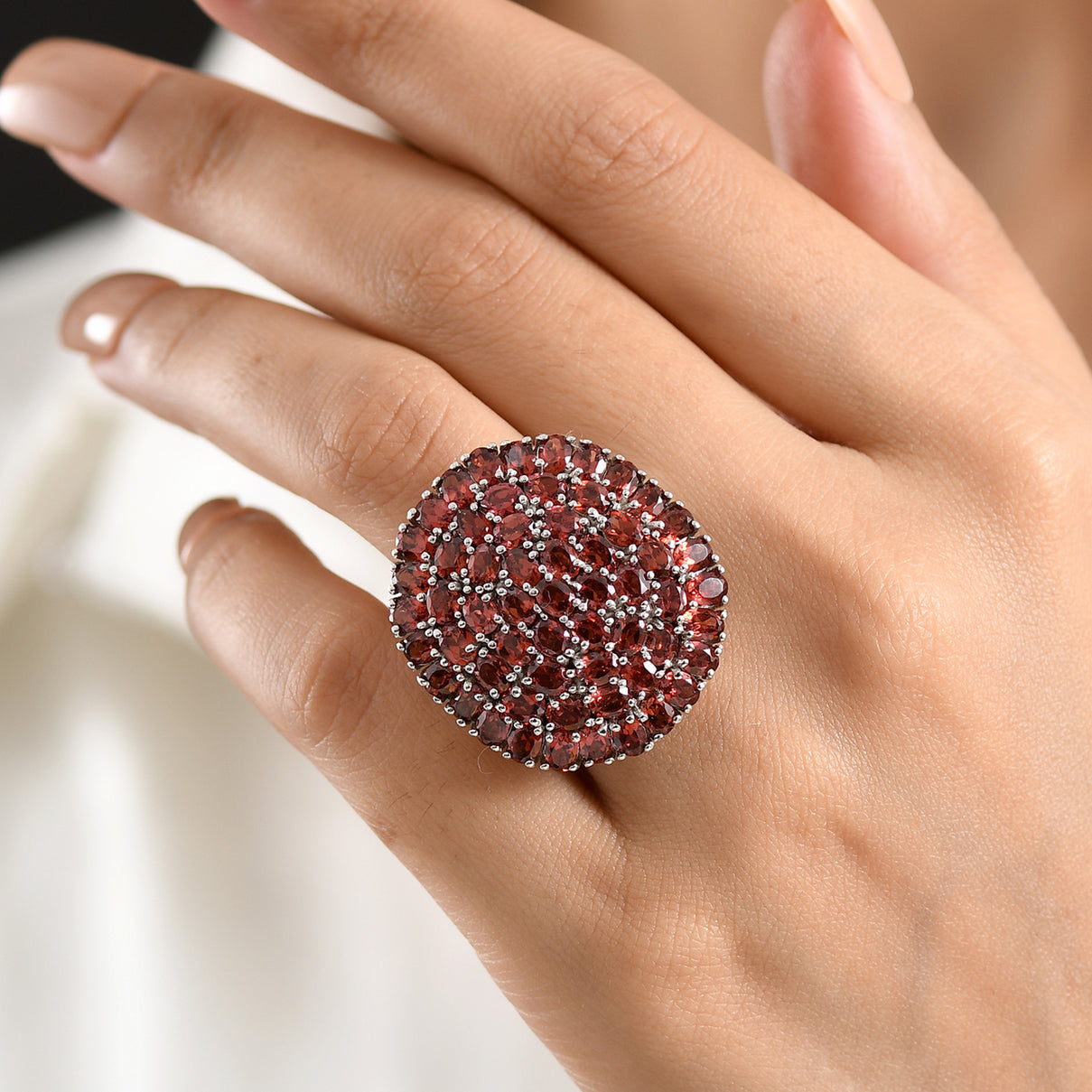 Red Garnet Cluster Ring 13.00 Ct. V32521577 4