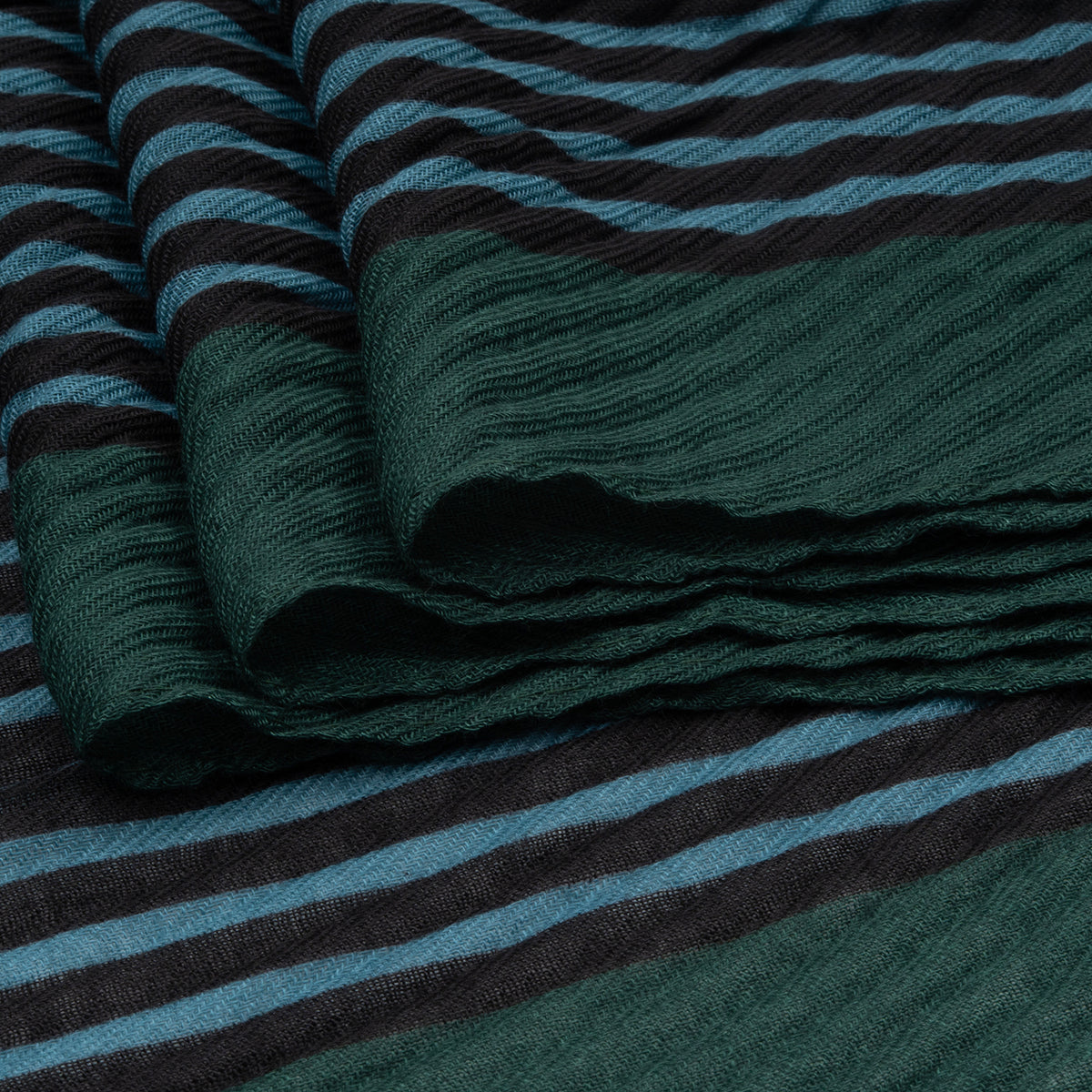 Large Diagonal Stripe Crinkle Frayed Scarf (Size 90 x 180 Cm) - Green V32529976 4