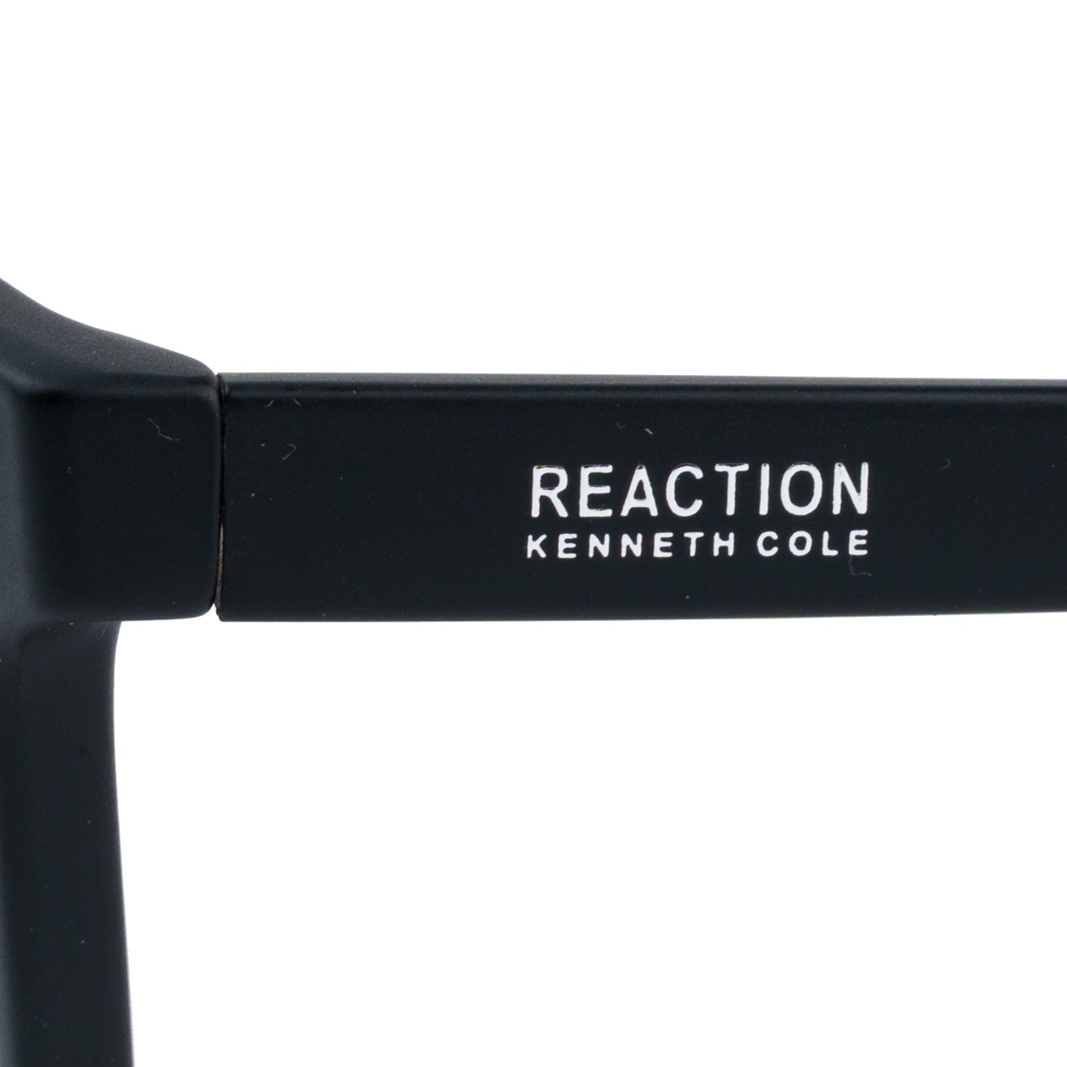 Kenneth Cole Reaction-Matte Black Modern Sunglasses with Gradient Smoke Lenses V32349400 3