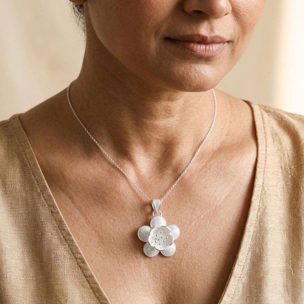 Royal Bali Collection - Sterling Silver Floral Pendant_8521537_1