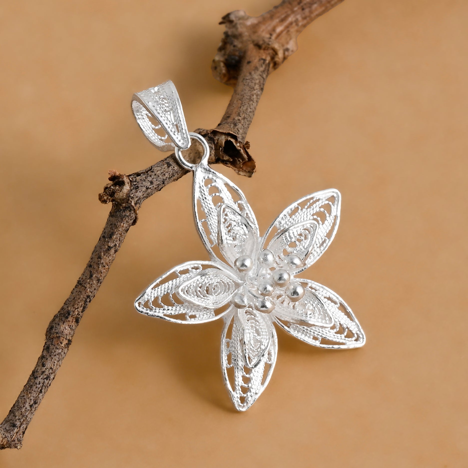Royal Bali Collection - Sterling Silver Floral Pendant V32516210 2