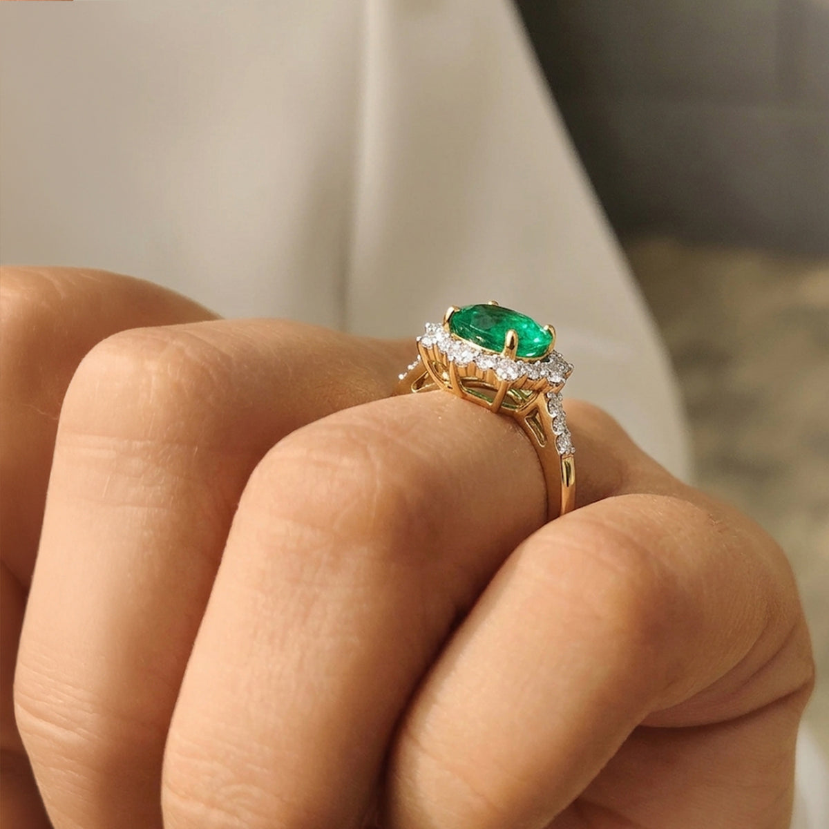AAA Premium Zambian Emerald, Natural White Diamond Halo Ring in 9K Yellow Gold 1.4 Ct. V32531384 4