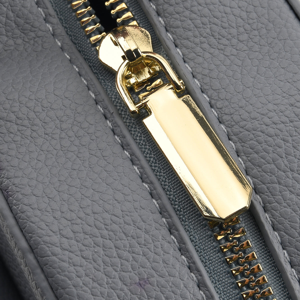 Designer Heart-Shaped Crossbody Bag with Chain Strap - Blue V32698265 6