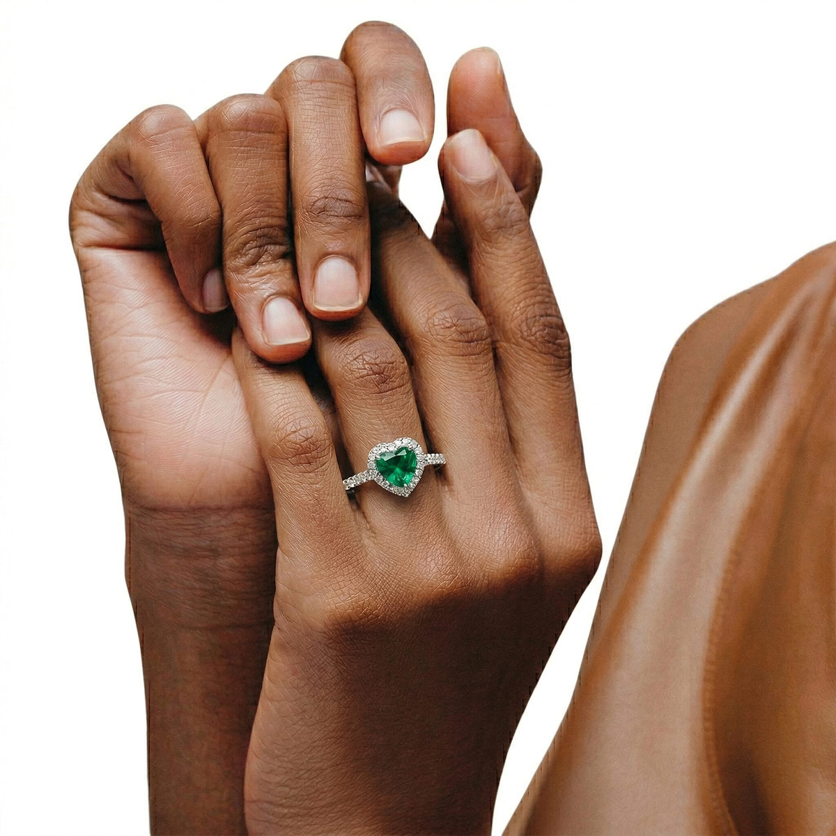 Luxuriant - Lab Grown AAAA Columbian Emerald and Lab Grown Diamond (SI-G/H ) Heart Ring in Rhodium Overlay Sterling Silver 1.35 Ct. V32598186 2