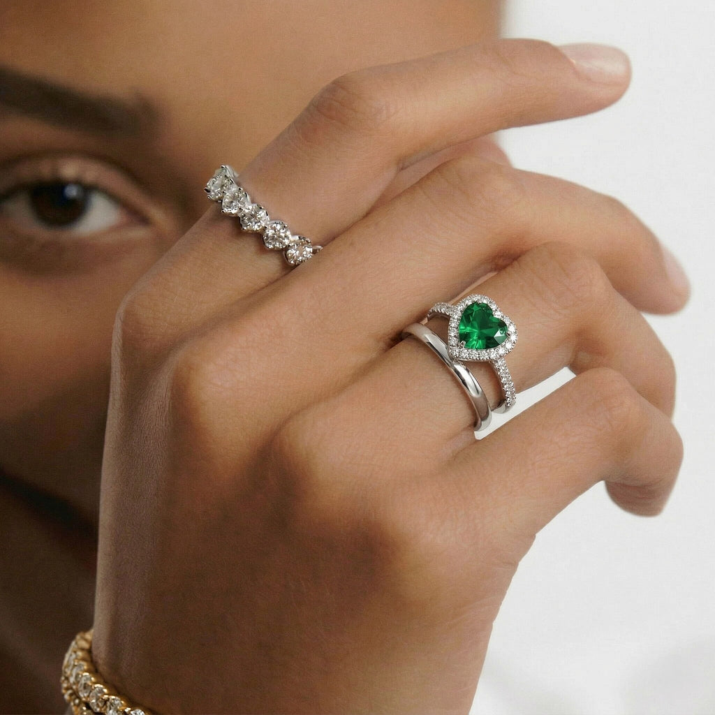 Luxuriant - Lab Grown AAAA Columbian Emerald and Lab Grown Diamond (SI-G/H ) Heart Ring in Rhodium Overlay Sterling Silver 1.35 Ct._8526648_5