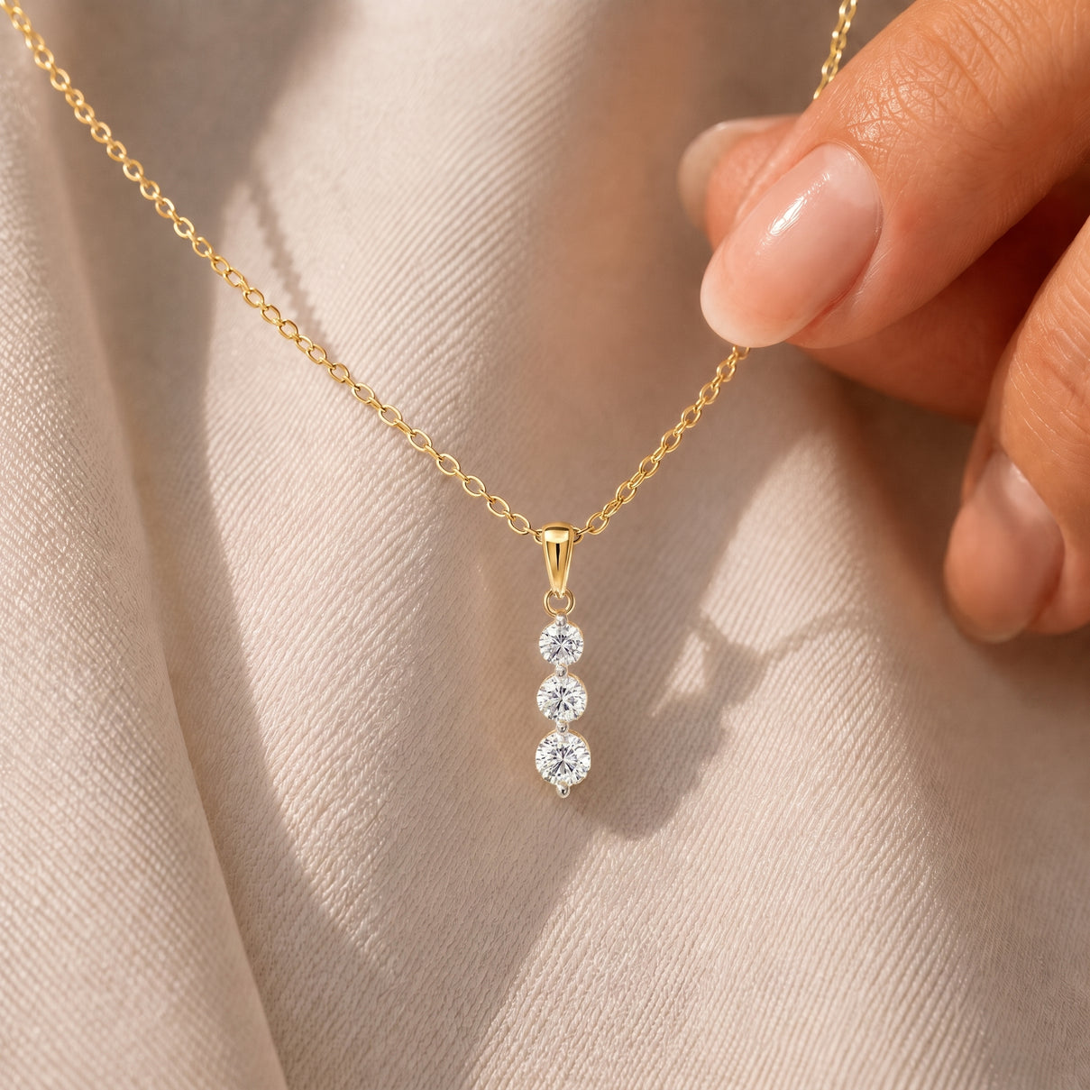 JCK Vegas Finds- 14K Yellow Gold Natural Earth Mined Diamond ( SI G-H) Journey Pendant 0.50 Ct. V32534708 2