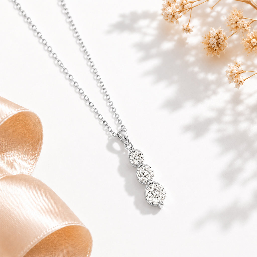 JCK Vegas Finds- 14K White Gold Natural Earth Mined Diamond  ( SI G-H) Journey Pendant 0.50 Ct._8527328_3