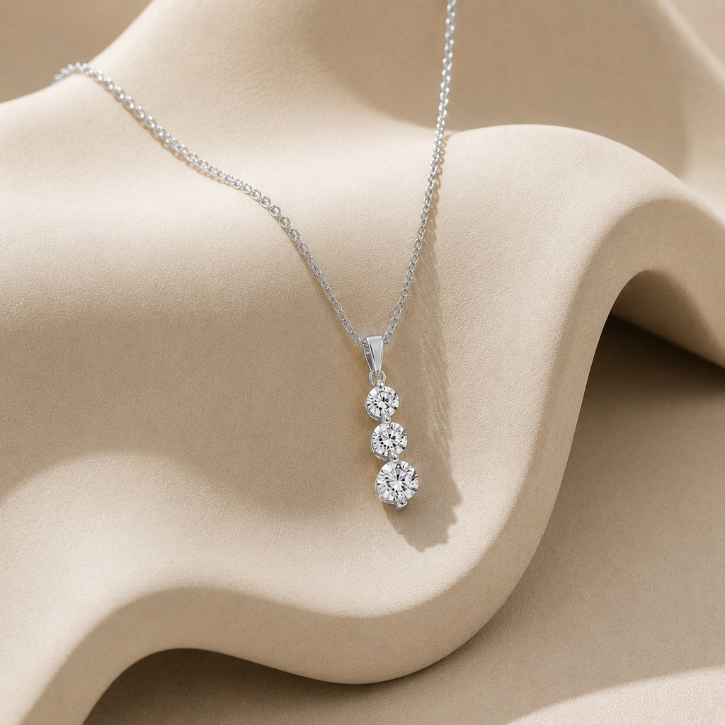 JCK Vegas Finds- 14K White Gold Natural Earth Mined Diamond  ( SI G-H) Journey Pendant 0.50 Ct._8527328_5