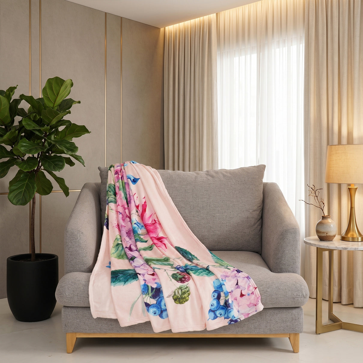 LIVMORE Single-Sided Digital Print Flannel Blanket (150x200cm) - Hydrangeas V32520994 0