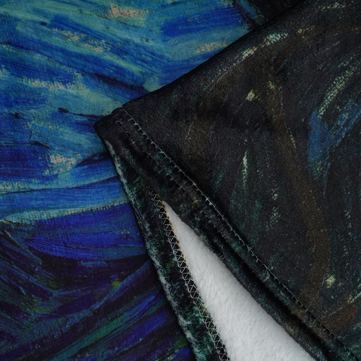 LIVMORE Starry Night Artistic Print Soft Flannel Fleece Throw Blanket (154 x 212 cm) - Blue &amp; Green 8528121 3