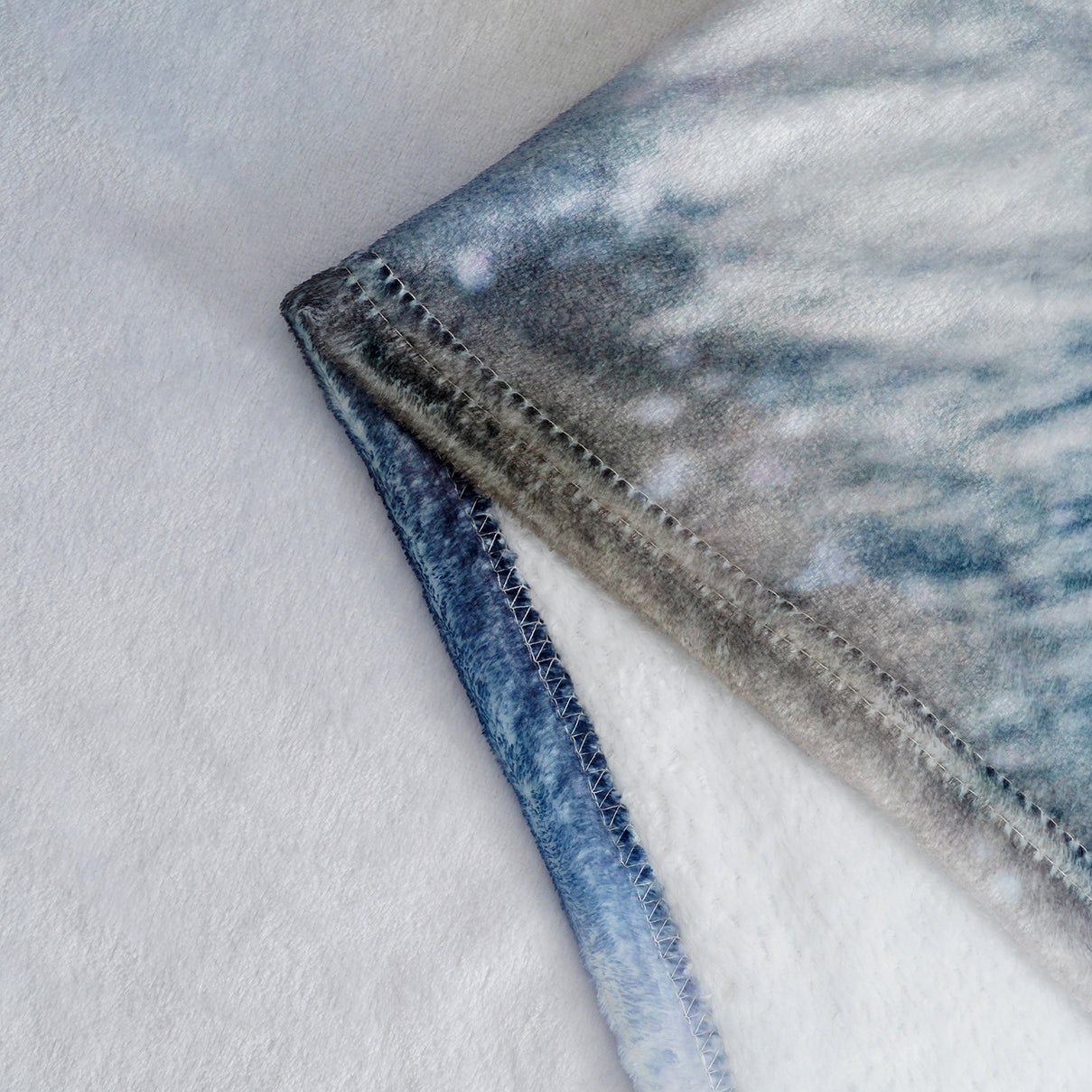 LIVMORE Patterned Blanket (Size 150x1 cm) - Grey White 8528434 3