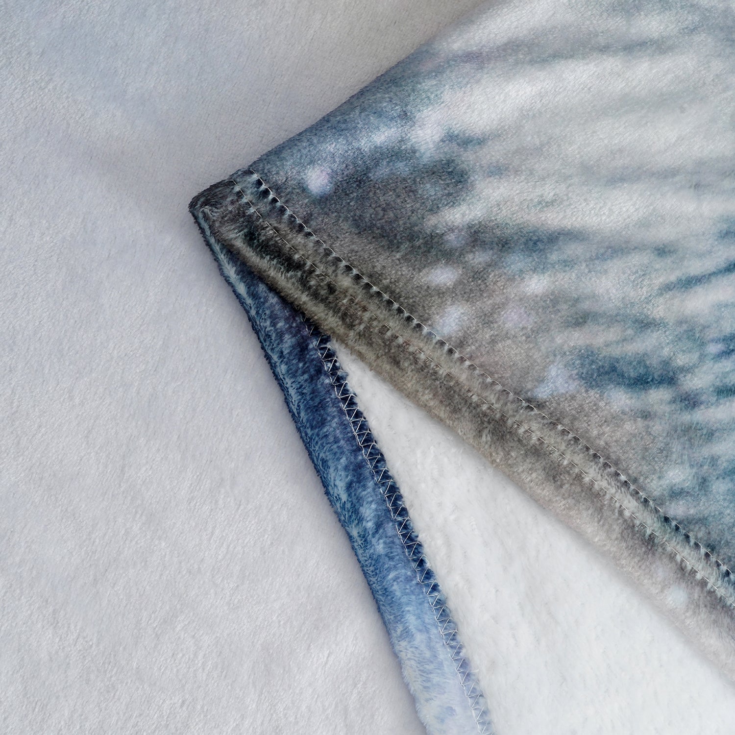 LIVMORE Patterned Blanket (Size 150x1 cm) - Grey White 8528434 3