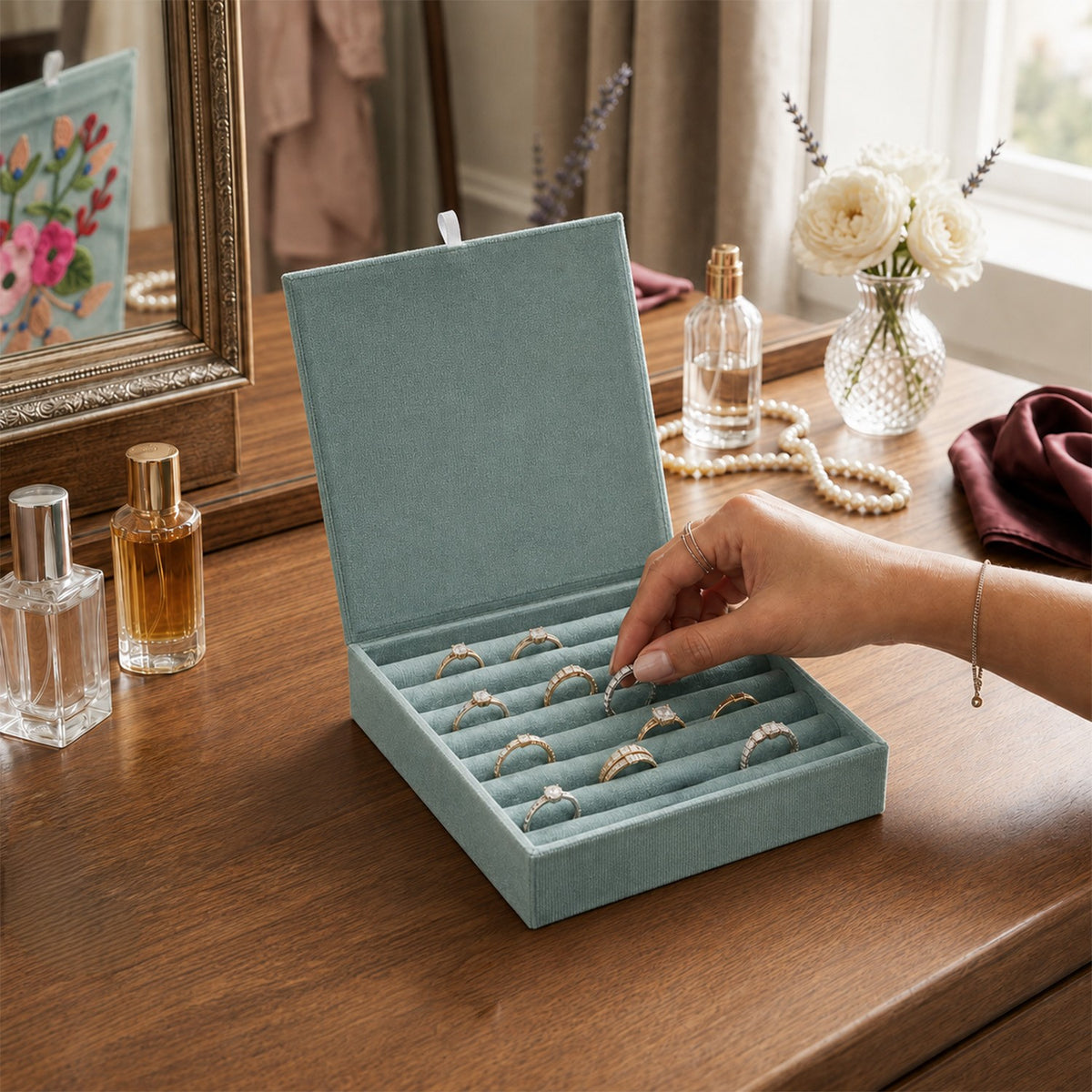 LIVMORE Embroidery Jewellery Box (Size 20x20x1 cm) - Turquoise 8529501 1