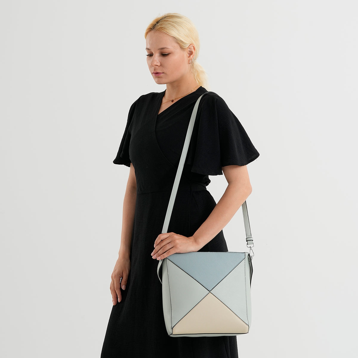 Geometric Colour-Block Tote Shoulder Bag with Crossbody Strap - Dusty Blue Off White &amp; Flax V32641888 2