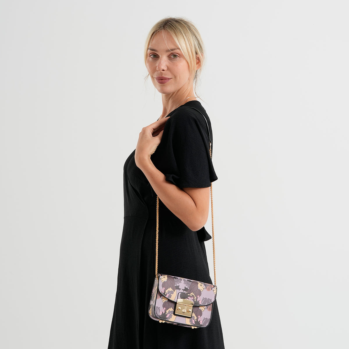 Designer Inspired Lion Print Shoulder Bag with Chain Strap - Lilac Luster V32604209 2