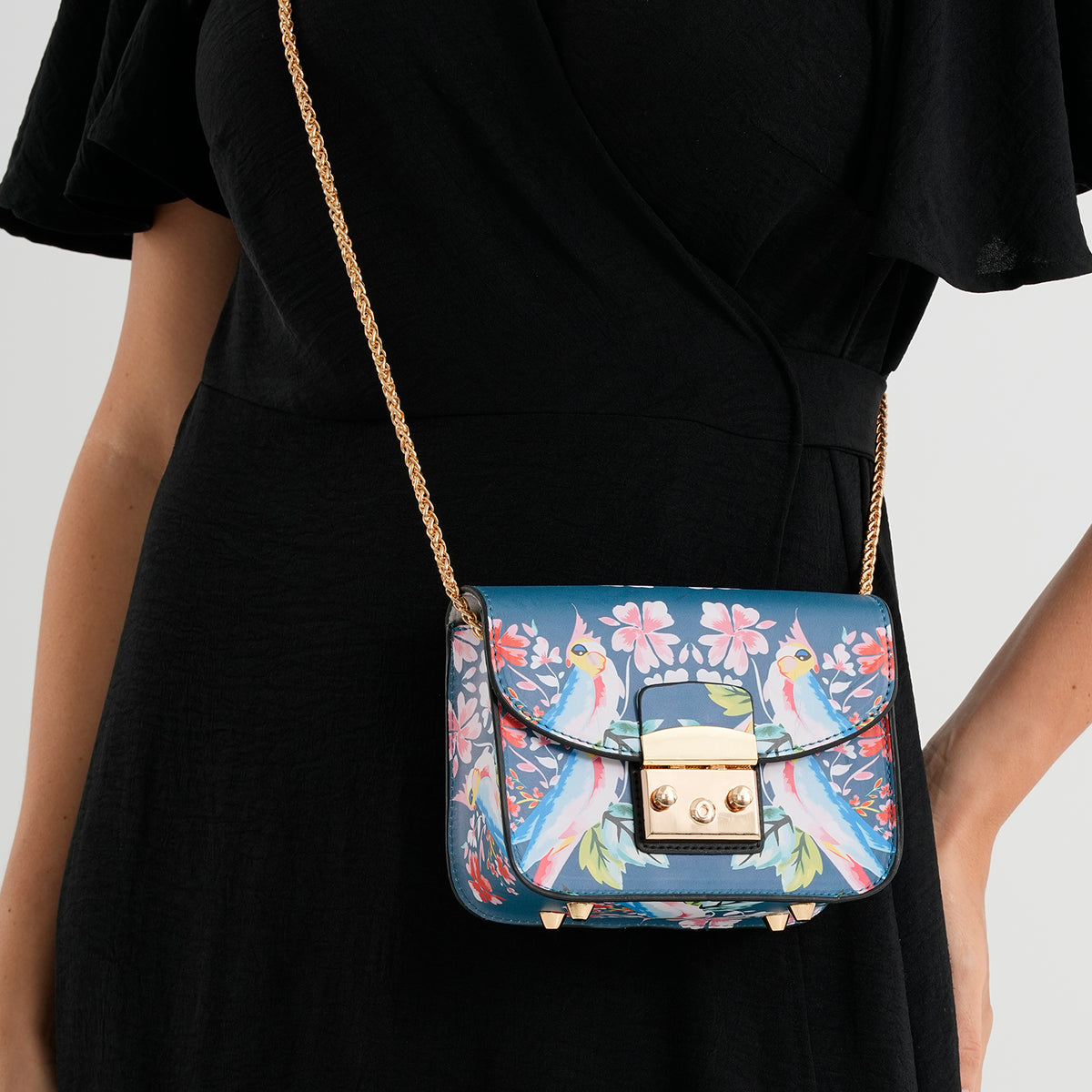 Designer Inspired Parrot Print Shoulder Bag with Chain Strap - Teal &amp; Pink V32650819 3