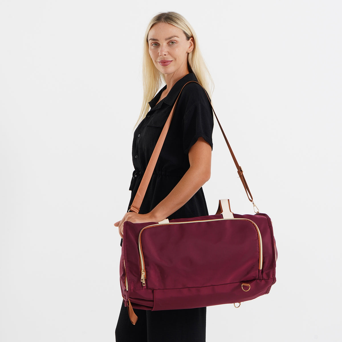3 in 1 Weekend Bag with Suit/Dress Carrier &amp; Rucksack - Burgundy V32603006 1