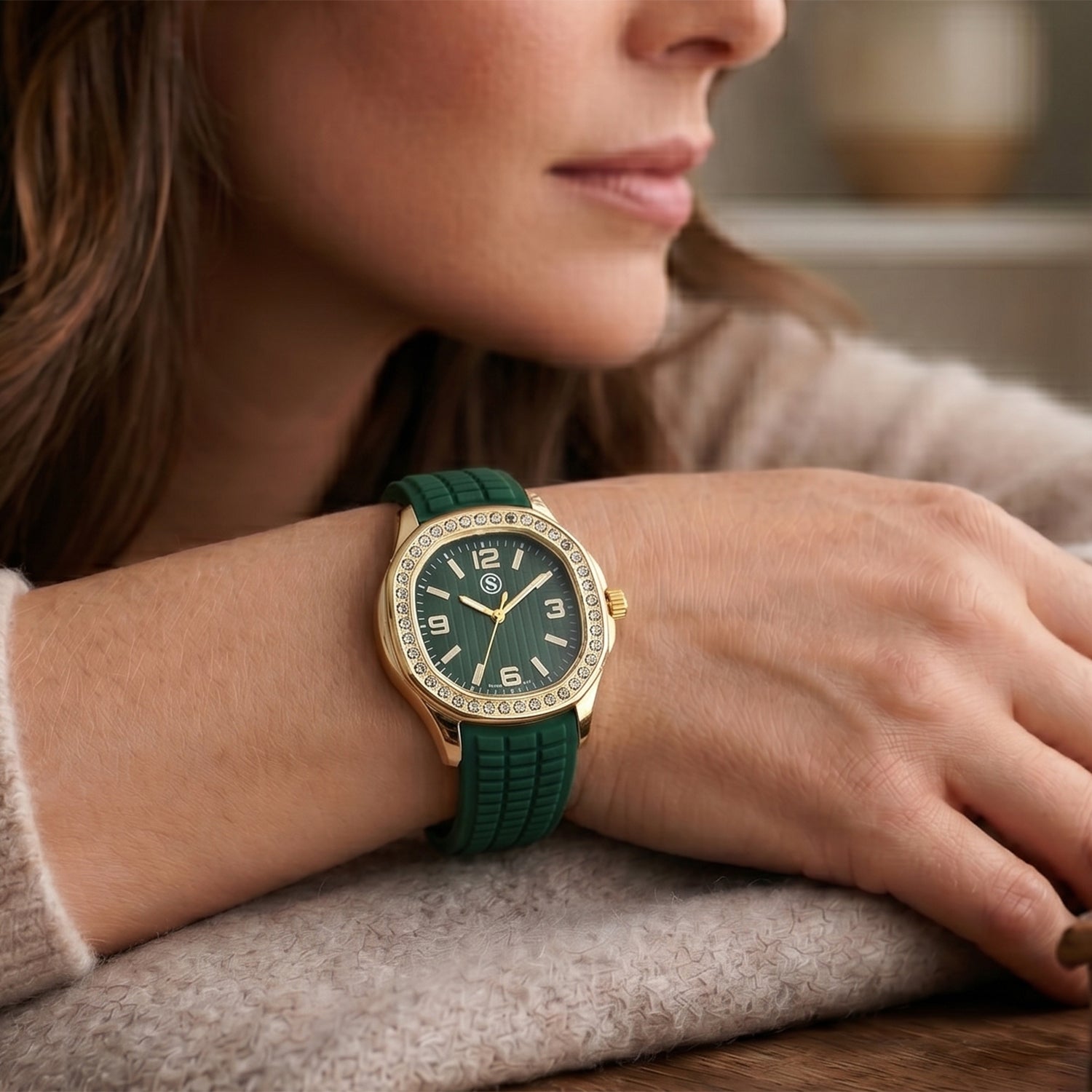 STRADA Classic PC21S Japan Movement Water Resistant Green Hydraulic Literal Dial &amp; PNP Gold Plating Unisex Watch with Green Silicone Strap V32367308 2
