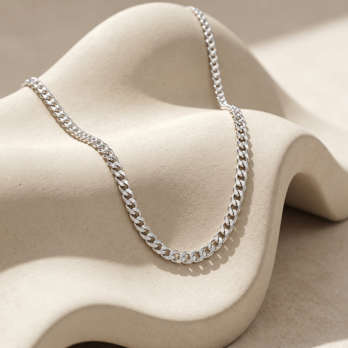 Italian Made - Sterling Silver Pyramid Pave Curb Chain (Size - 20) with Lobster Clasp V32567502 2