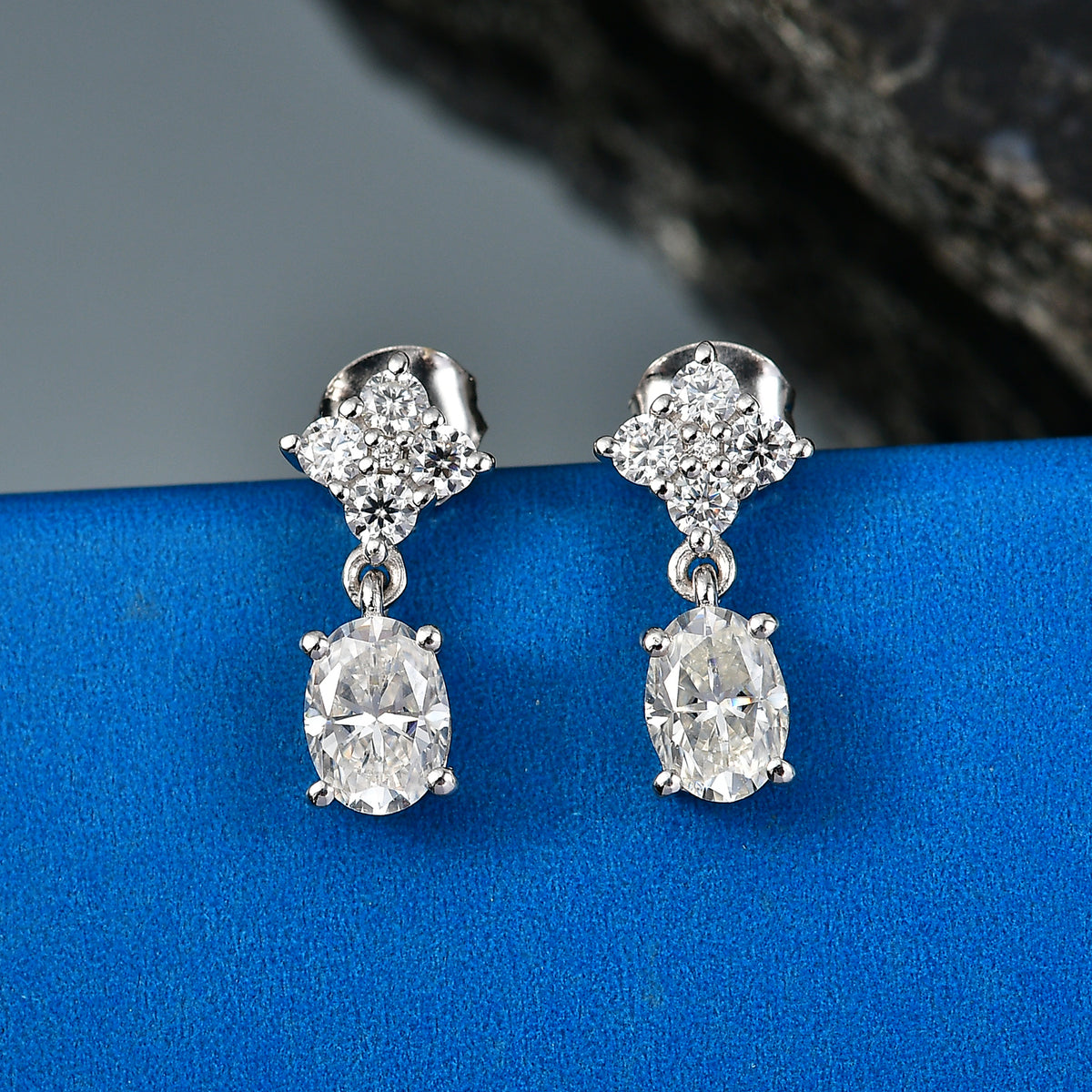 D'Joy - Moissanite Dangling Earring with Push Back in Platinum Overlay Sterling Silver 2.14 Ct. V32527182 3