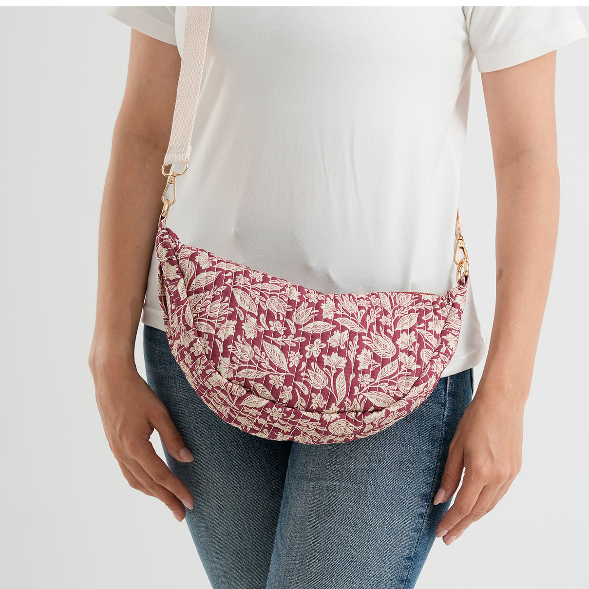 Floral Print Crescent Sling Bag - Burgundy V32517361 3