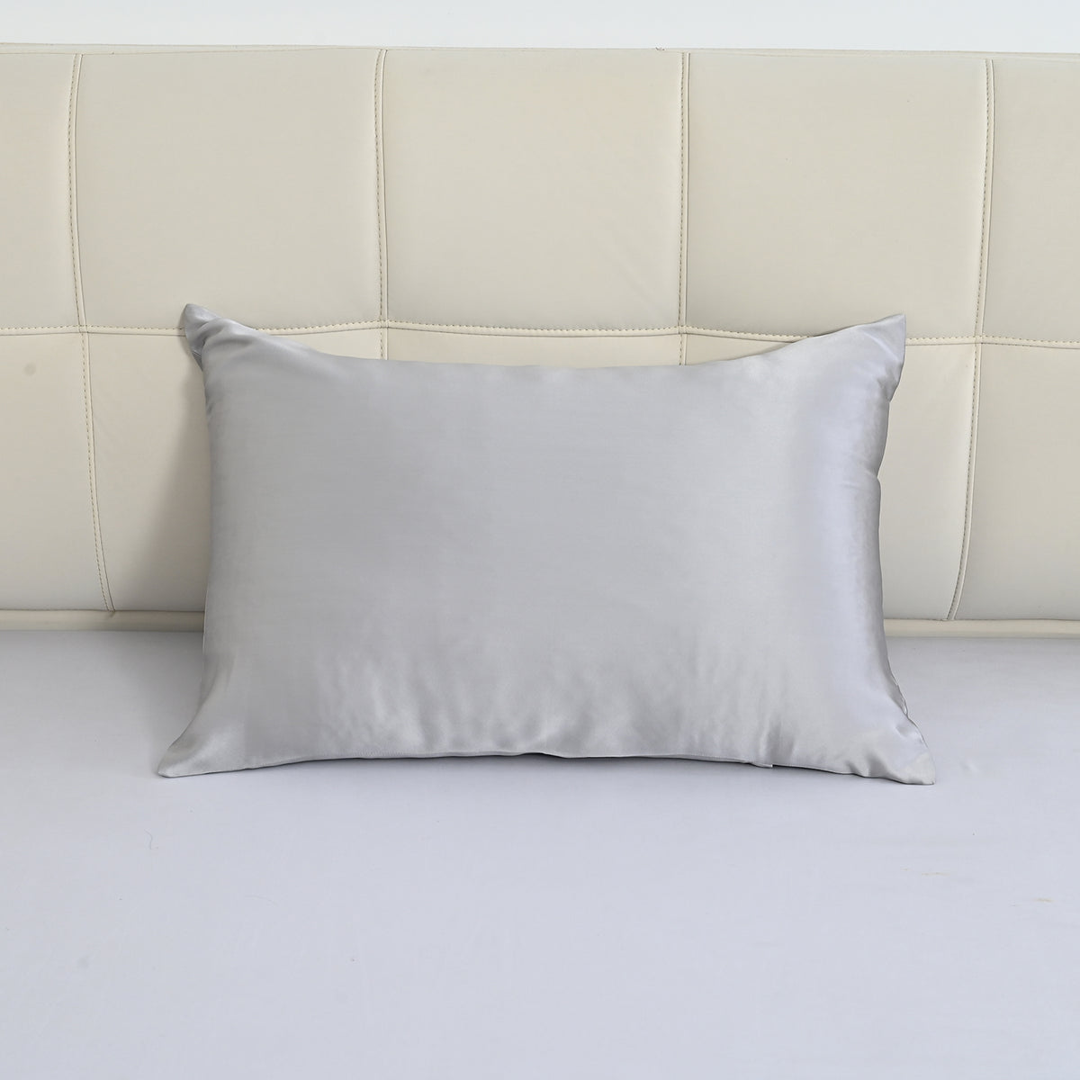 La Marey Signature Mulberry Silk Patterned Pillowcase with MOP Button Closure (Size 50x75 cm) - Silver V32518264 1