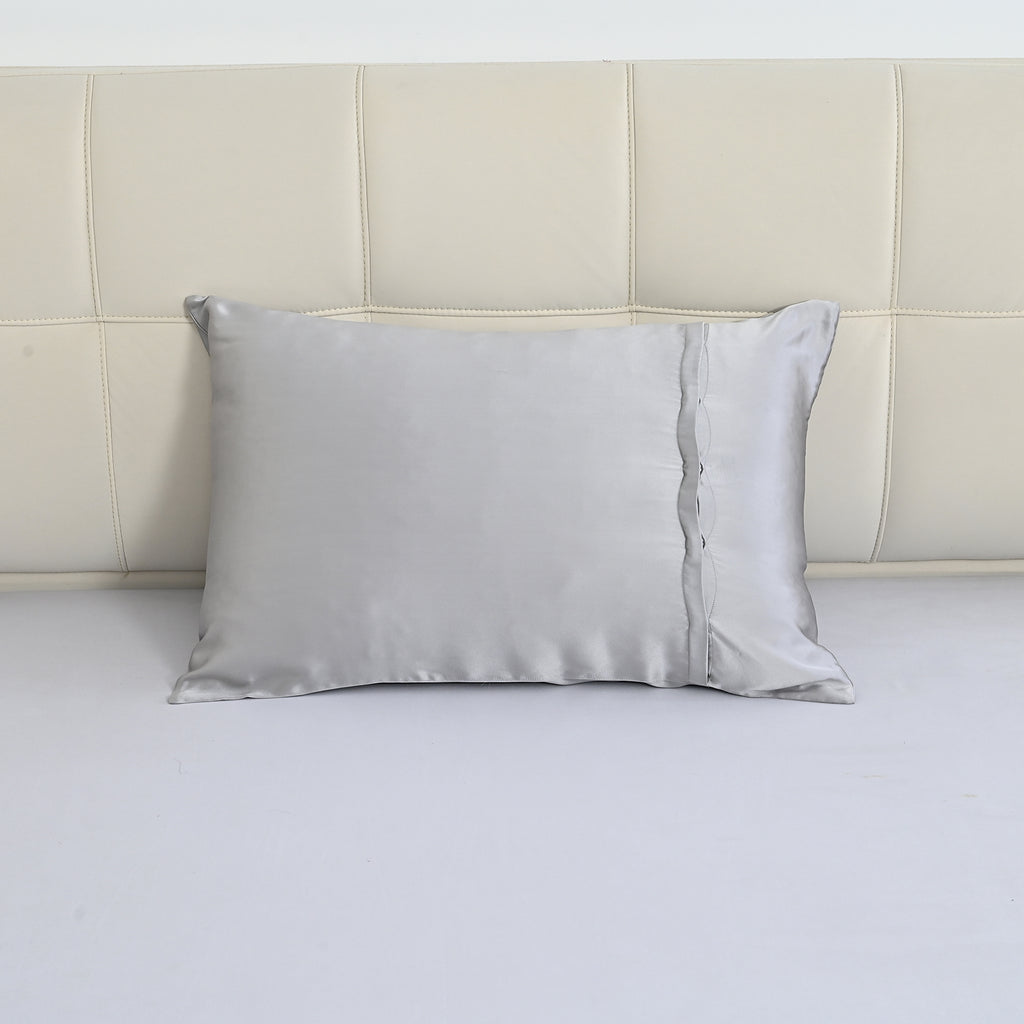 La Marey Signature Mulberry Silk Patterned Pillowcase with MOP Button Closure (Size 50x75 cm) - Silver_8563039_2