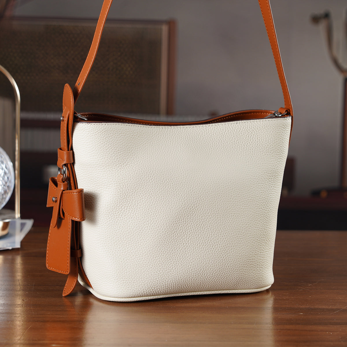 Genuine Leather-Textured Bucket Bag With Detachable Sling Strap - Off White V32529525 2