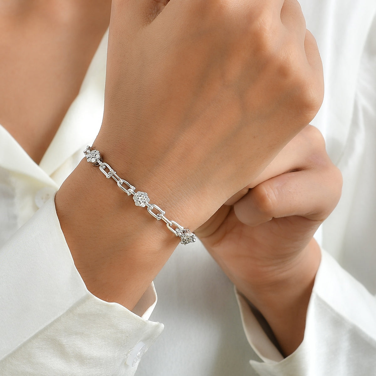 EverTrue - Natural White Diamond Station Bracelet (Size - 7.5) in Yellow Gold Tone 8564248 2