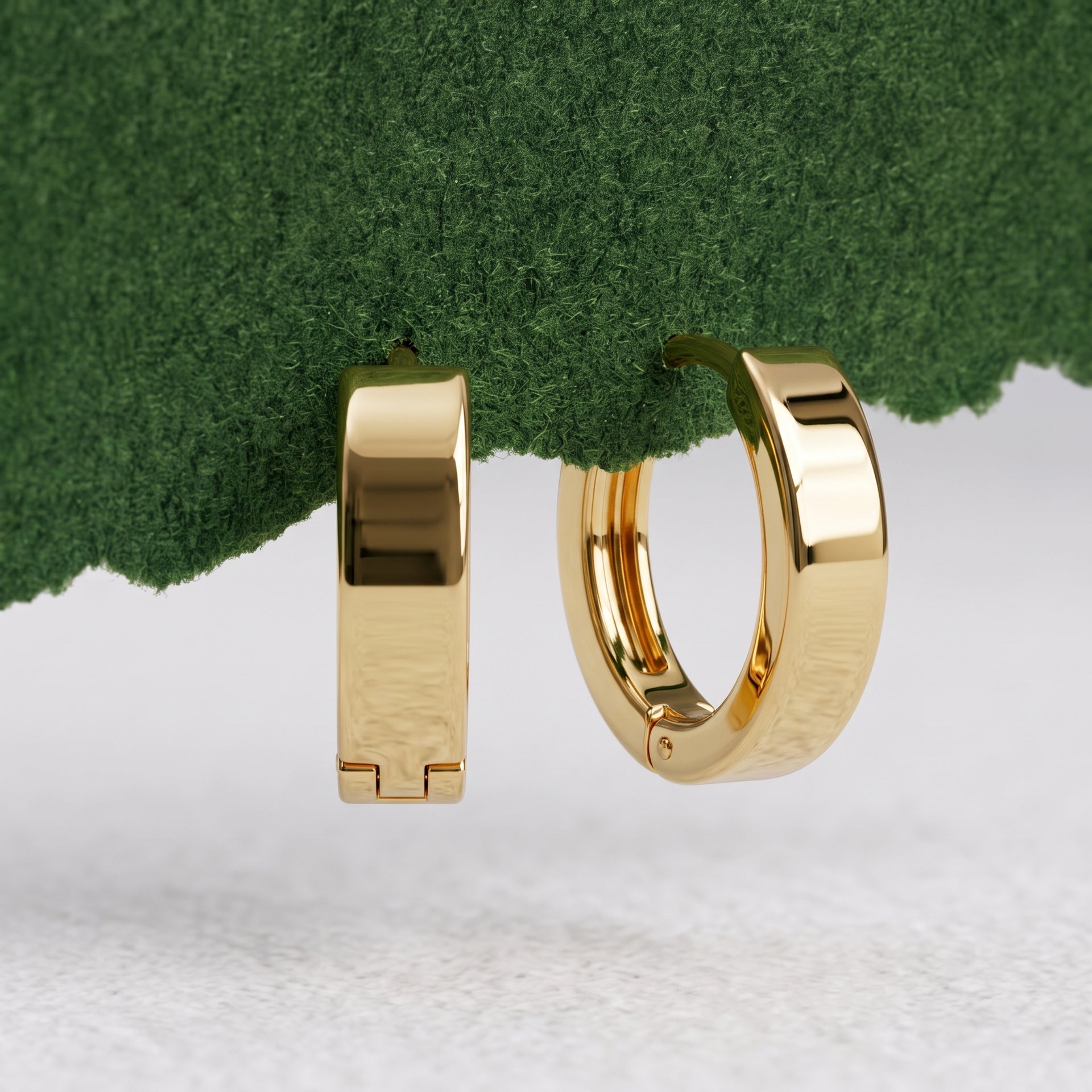 9K Yellow Gold Huggie Hoop Earring V32534770 4